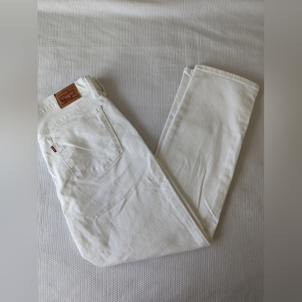 Levi's Women's Classic Straight  Jeans Pure White Size 12 W31 X L30.